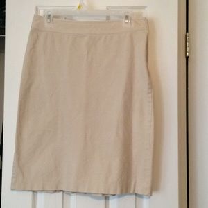 GAP stretch pencil skirt khaki/cream size 8